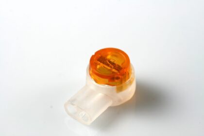 Laagspanningsconnector met gel
