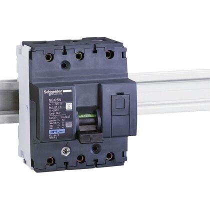Schneider Distribution modulaire automaat Multi 9 - NG125N - 3 polen - 63 A - curve C 18639