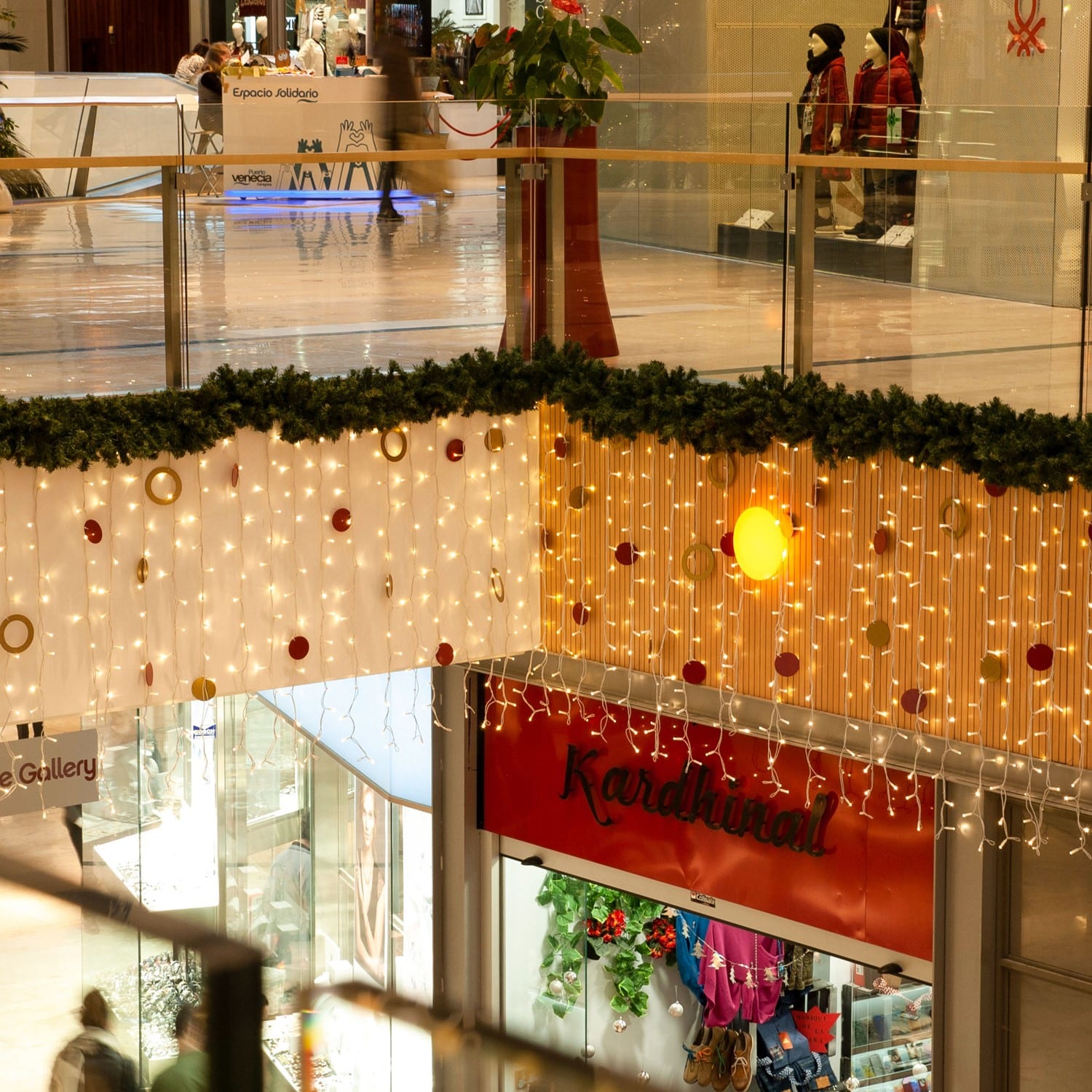 KERSTVERLICHTING Low-V Con Lichtgordijn (excl voed) LED 3x1m 189L warm wit (38FL) draad wit 24V LVC-D-FL-NP-3X1-24V-W-UW