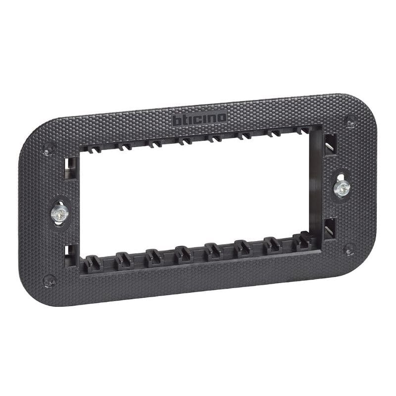 BTICINO Living Now houder met schroefbevestiging 4 modules met beschermkap K4704