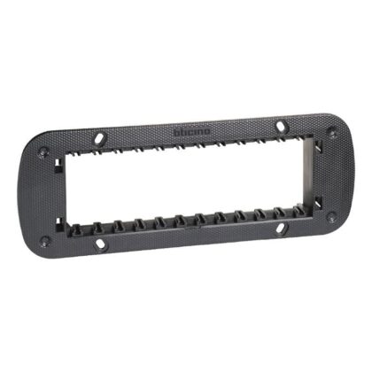 BTICINO Living Now houder met schroefbevestiging 6 modules met beschermkap K4706