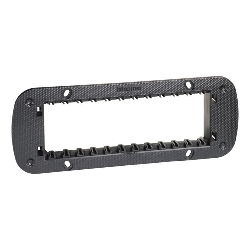 BTICINO Living Now houder met schroefbevestiging 6 modules met beschermkap K4706