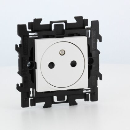 BTICINO LL compleet vlakke contactdoos 2P+A wit N4142AFS