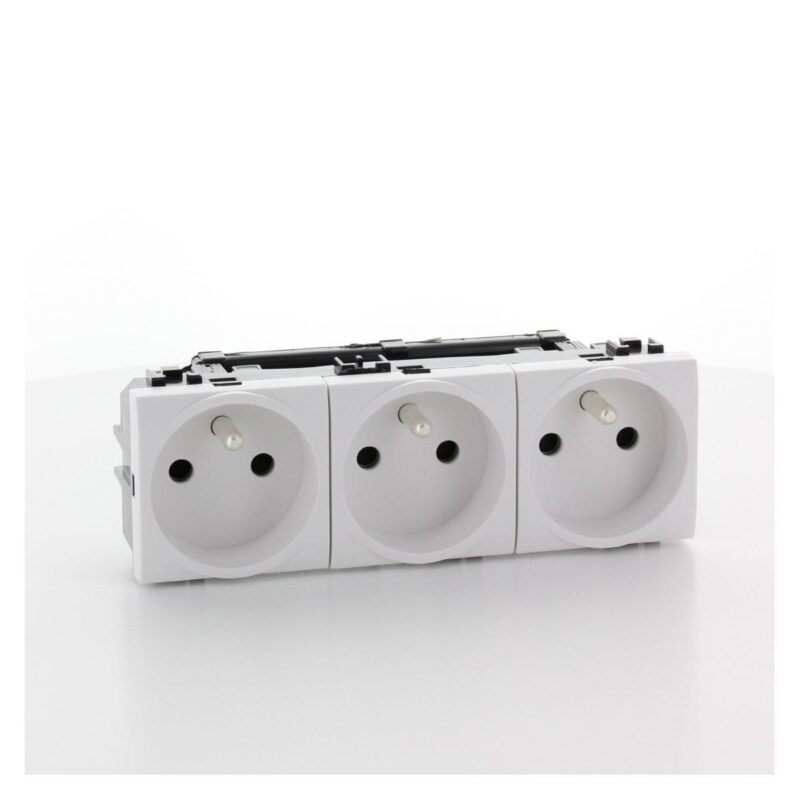 BTICINO LL drievoud voorbek stopc wit 16A 250V N4142M3AN