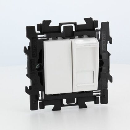 BTICINO LL Compleet RJ45 +blinde toets met spanklauwen  wit N4279C6SS