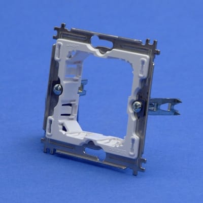 BTICINO Montageframe 2 modules 71mm (klauwen) (verticale montage) N4702BG