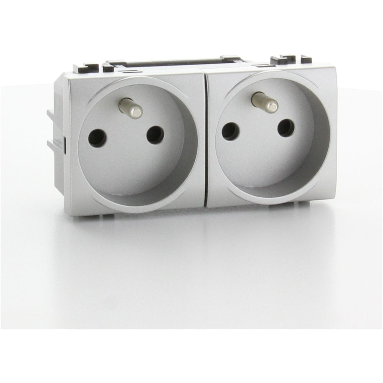 BTICINO LL dubbel voorbek stopct Tech 16A 250V NT4142M2AN