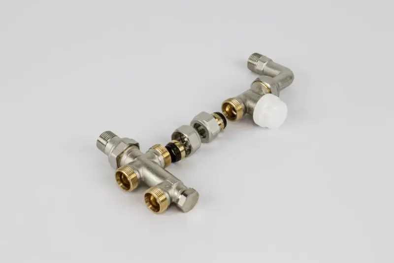 Begetube Driewegset Begetube geschikt voor éénpijpssysteem vloeraansluiting thermostatisch 110220052
