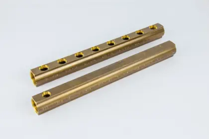 Begetube Verdeler voor CV messing Begetube 1" + 8 x 1" met ontluchting