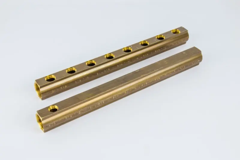 Begetube Verdeler voor CV messing Begetube 1" + 8 x 1" met ontluchting