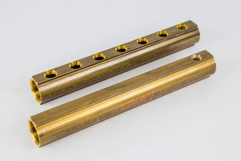 Begetube Verdeler voor CV messing Begetube 5/4" + 7 x 5/4" met ontluchting