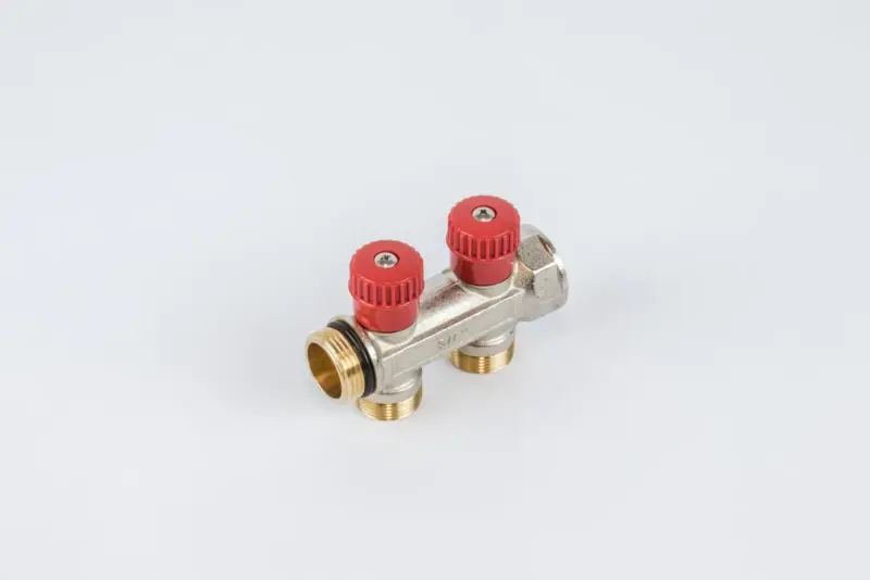 Begetube Verdeler voor CV messing Begetube 3/4" + 2 x 3/4" rood 225071102
