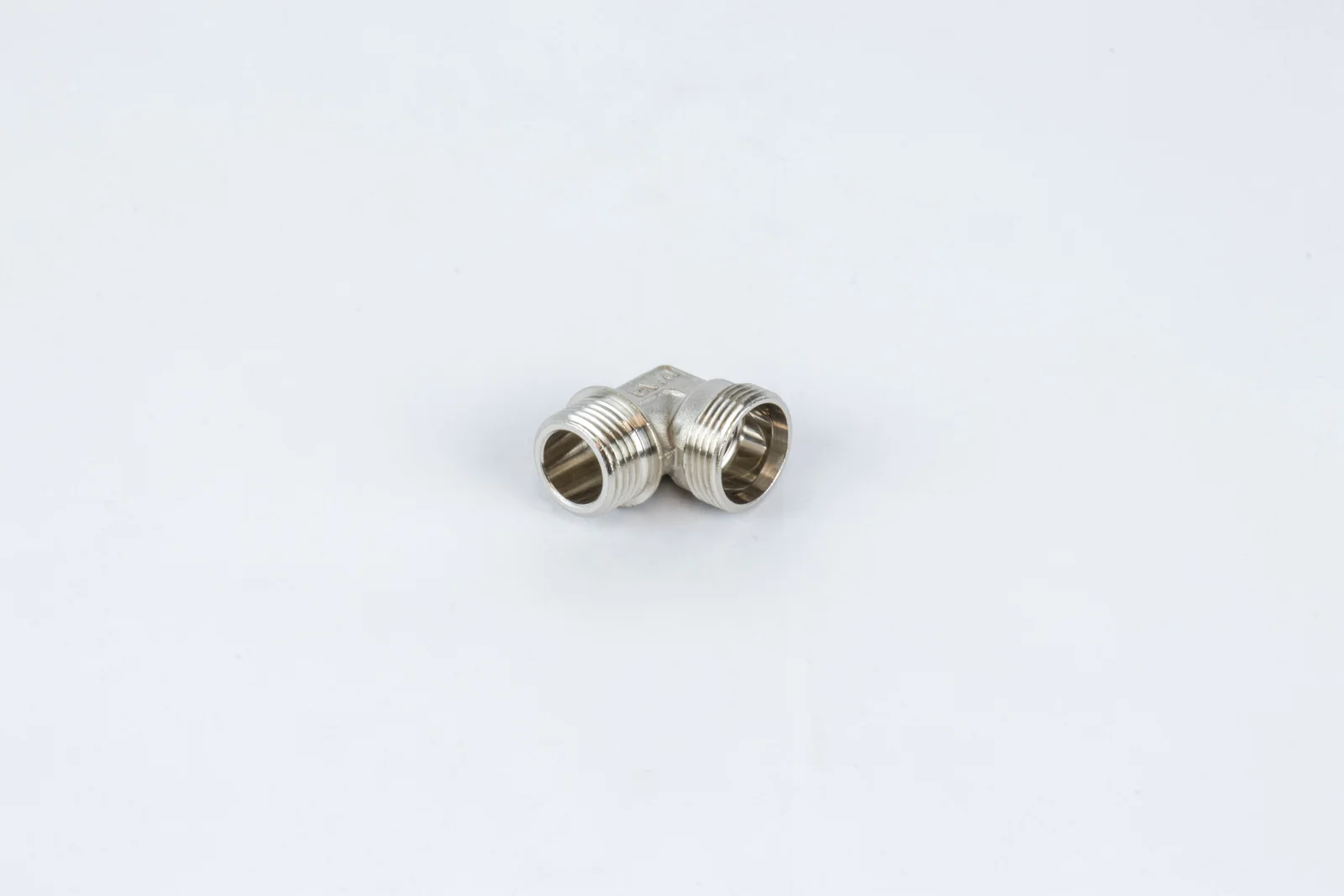 Begetube Draadverloopknie messing 24mm x 1/2" MM Begetube 410000452