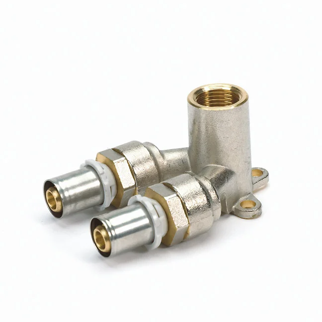 Begetube Dubbele messing muurplaat met perskopp. 1/2 V x 16/2mm 613262817