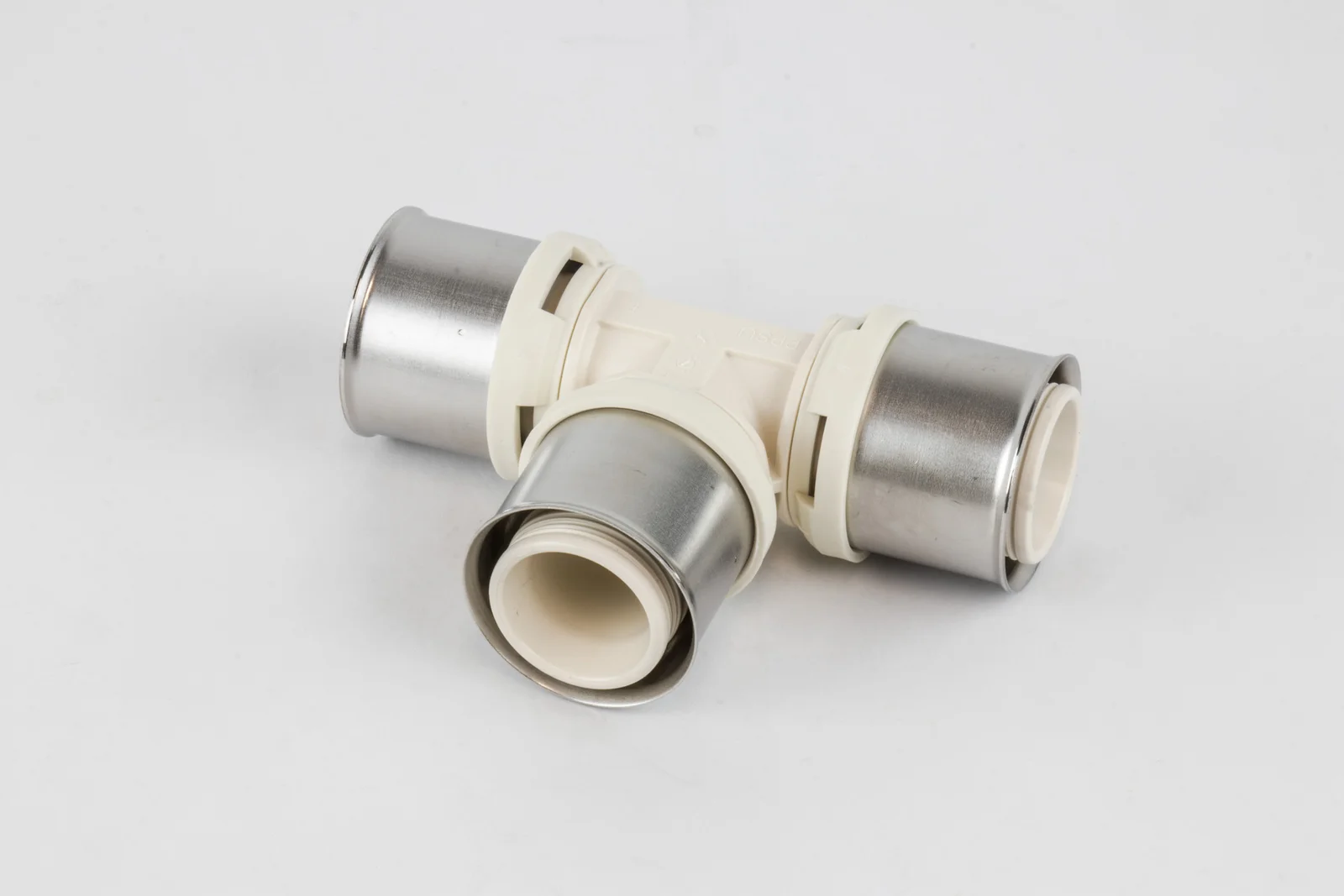 Begetube Pers-T kunststof 40/3.5mm FFF (drink)water Begetube ALPEX L PPSU 88440300