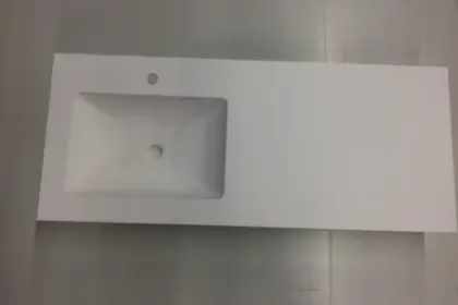 Solid wastafelblad in solid surface met 1 waskom links 1400 x 500 x 20 mm - wit mat - met kraangat EV.SS.1400.1L.1KG.SLS.F001