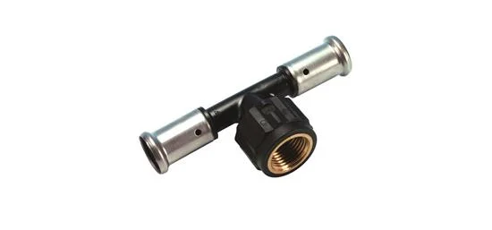 Henco Persovergangs-T-stuk kunststof 40/3.5 x 1" x 40/3.5 F (drink)water Henco PVDF 13PK-400640
