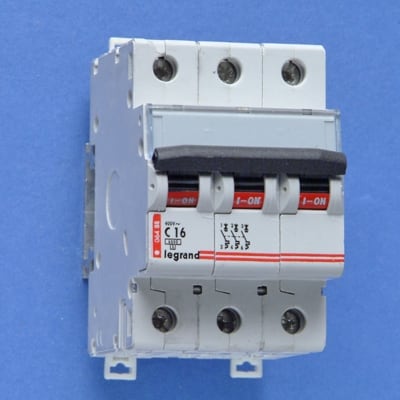 LEGRAND Automaat Dx - 6kA 3p c16 3 modules Lexic 400 V 006488