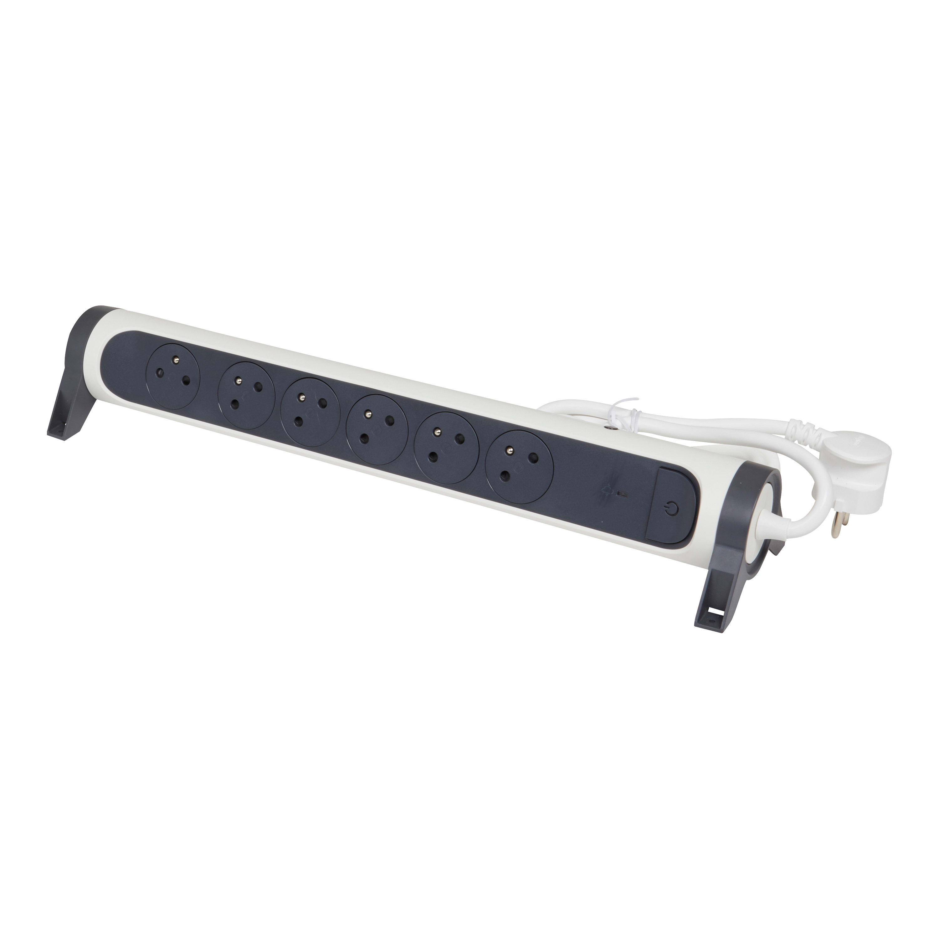 LEGRAND Premium contactdoos 6x2P+A met  automaat zwart-wit 049441
