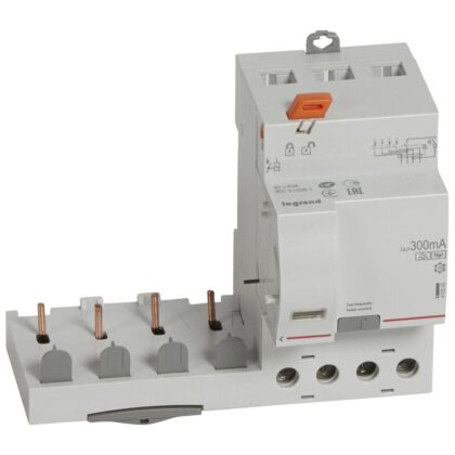 LEGRAND Kdb DX³ 4P 40A Hpi 300mA 400V 3mo 1mod/p 410545