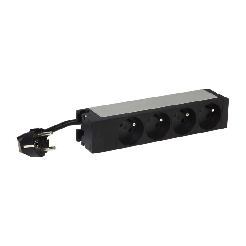 LEGRAND PDU 10   4x Belgische contact dozen 1m snoer RA/PA stekker 646800
