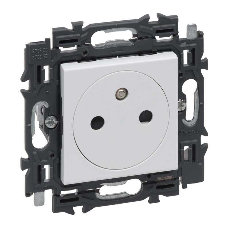 LEGRAND Valena Next vlakke contactdoos 2P+A 16A volledig apparaat wit met spanklauwen 741530