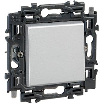 LEGRAND Valena Next wisselschakelaar 10AX volledig apparaat alu met spanklauwen 741640