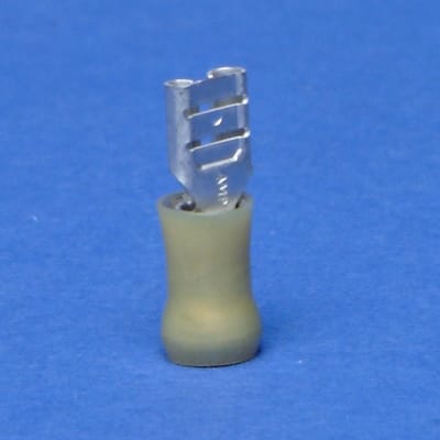 TYCO-AMP VLAKSTEKKERHULZEN PIDG GEEL 4