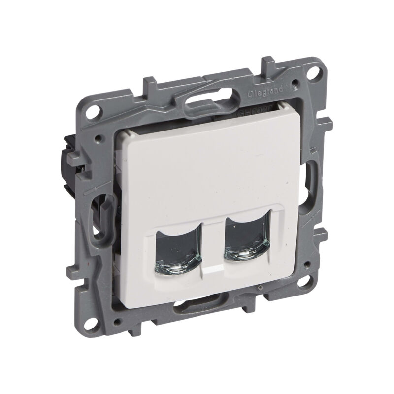 LEGRAND Niloé dubbele RJ45 contactdoos cat. 6 UTP wit met spanklauwen 664574